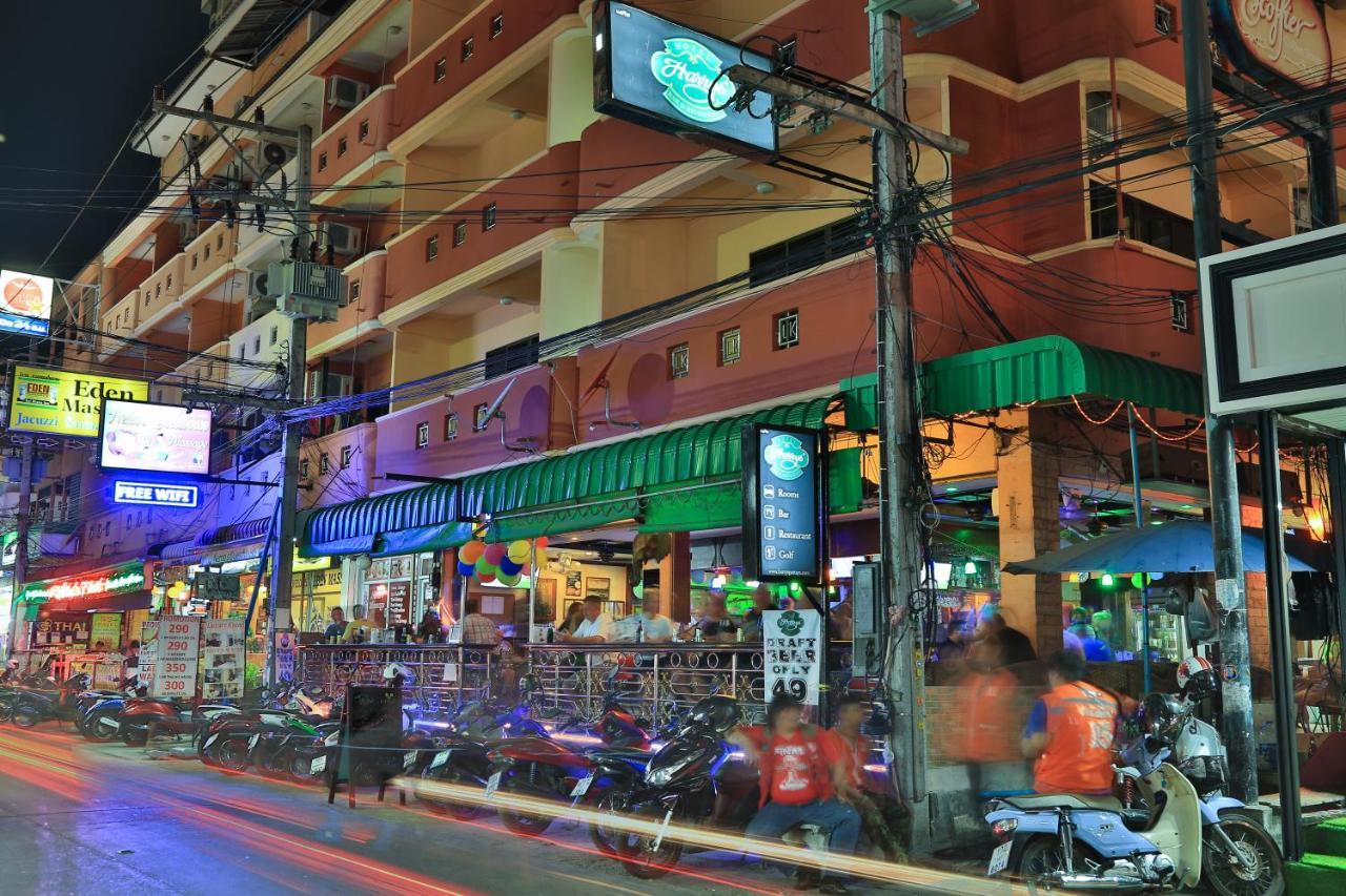 Harrys Hotel Bar & Restaurant Pattaya Luaran gambar